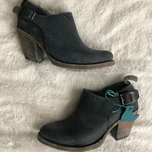 BNIB PS Kaufman Alley Clog Playa Wash
